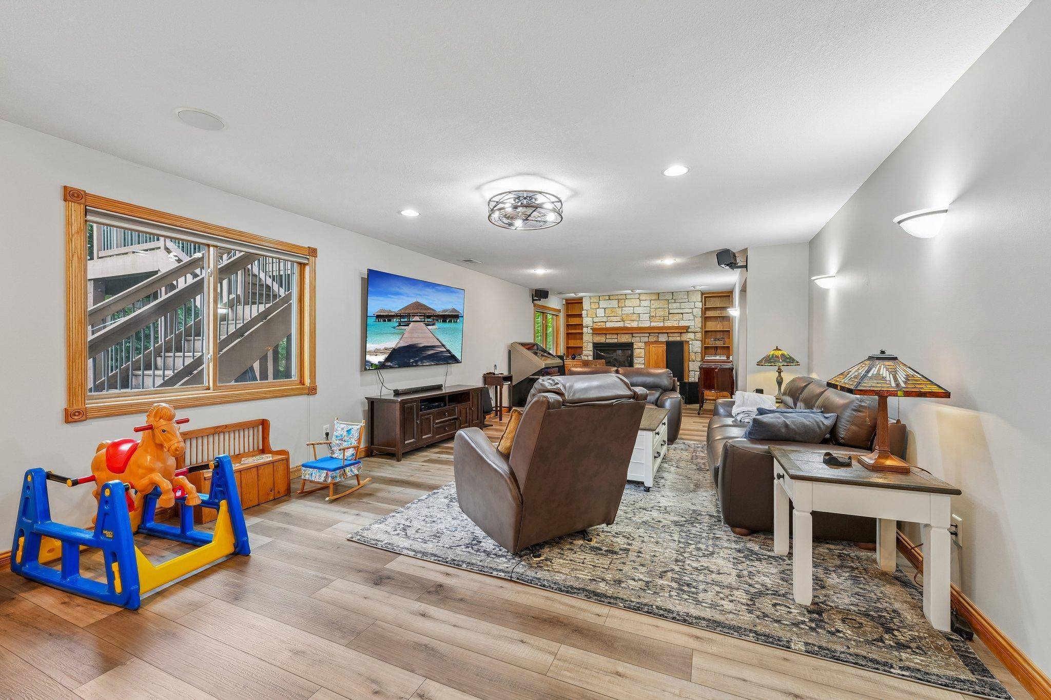 6219 Orchid LN N, Maple Grove, MN 55311