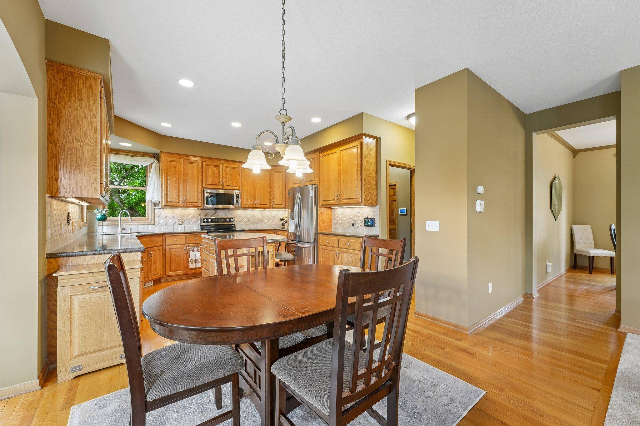 6219 Orchid LN N, Maple Grove, MN 55311