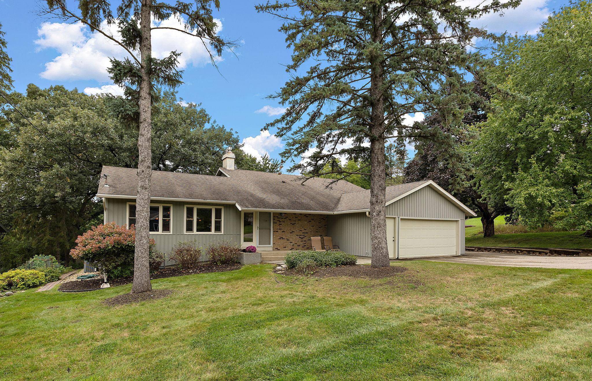 803 Sierra LN NE, Rochester, MN 55906