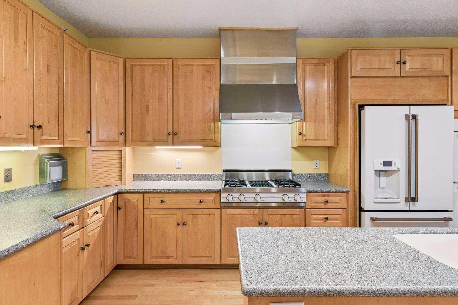 8500 Franlo RD #307, Eden Prairie, MN 55344