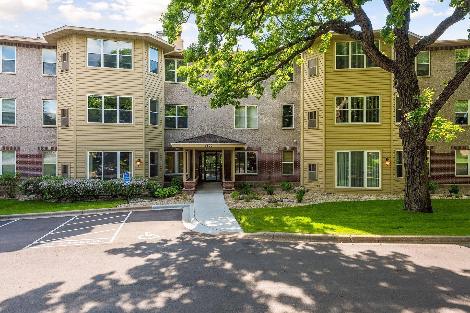 8500 Franlo RD #307, Eden Prairie, MN 55344