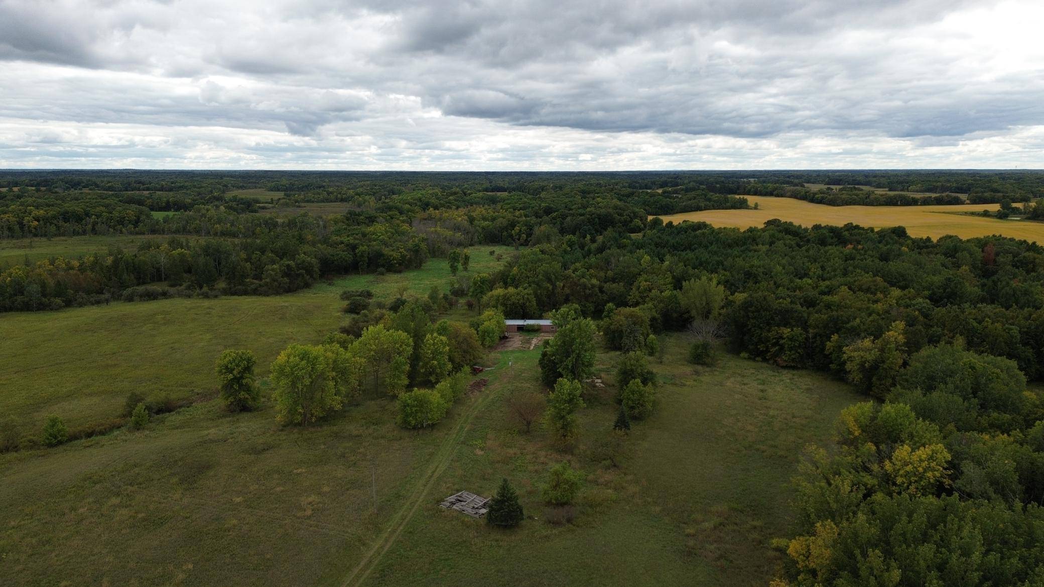 3850 405th AVE NW, Braham, MN 55006