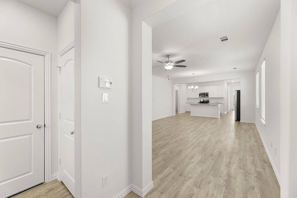1109 Harvest Heights Drive, Lavon, TX 75166