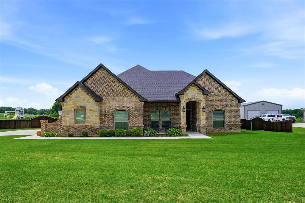 1027 Hope Court, Boyd, TX 76023