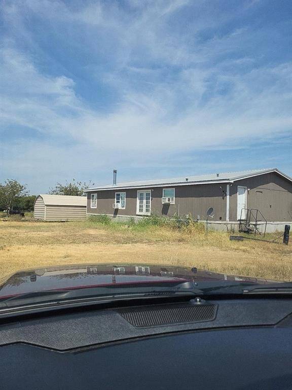 851 County Road 4625, Trenton, TX 75490