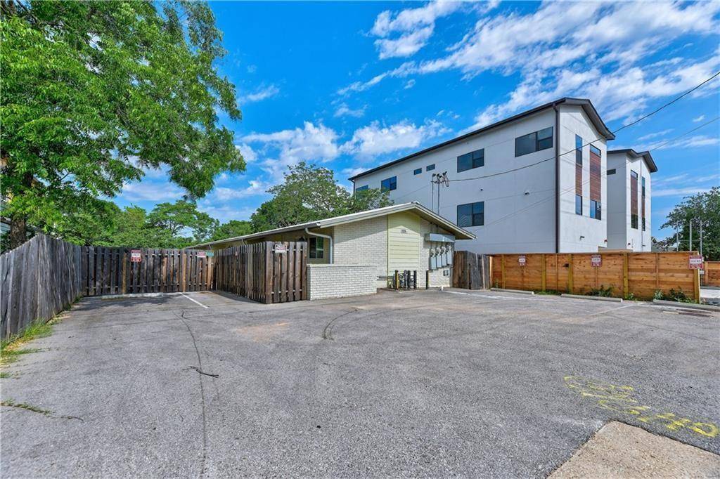 1126 1/2 Chicon ST #2, Austin, TX 78702