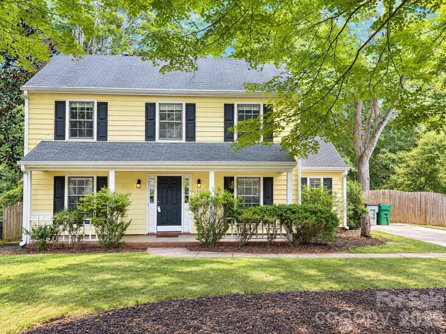 1425 Longbrook DR, Charlotte, NC 28270
