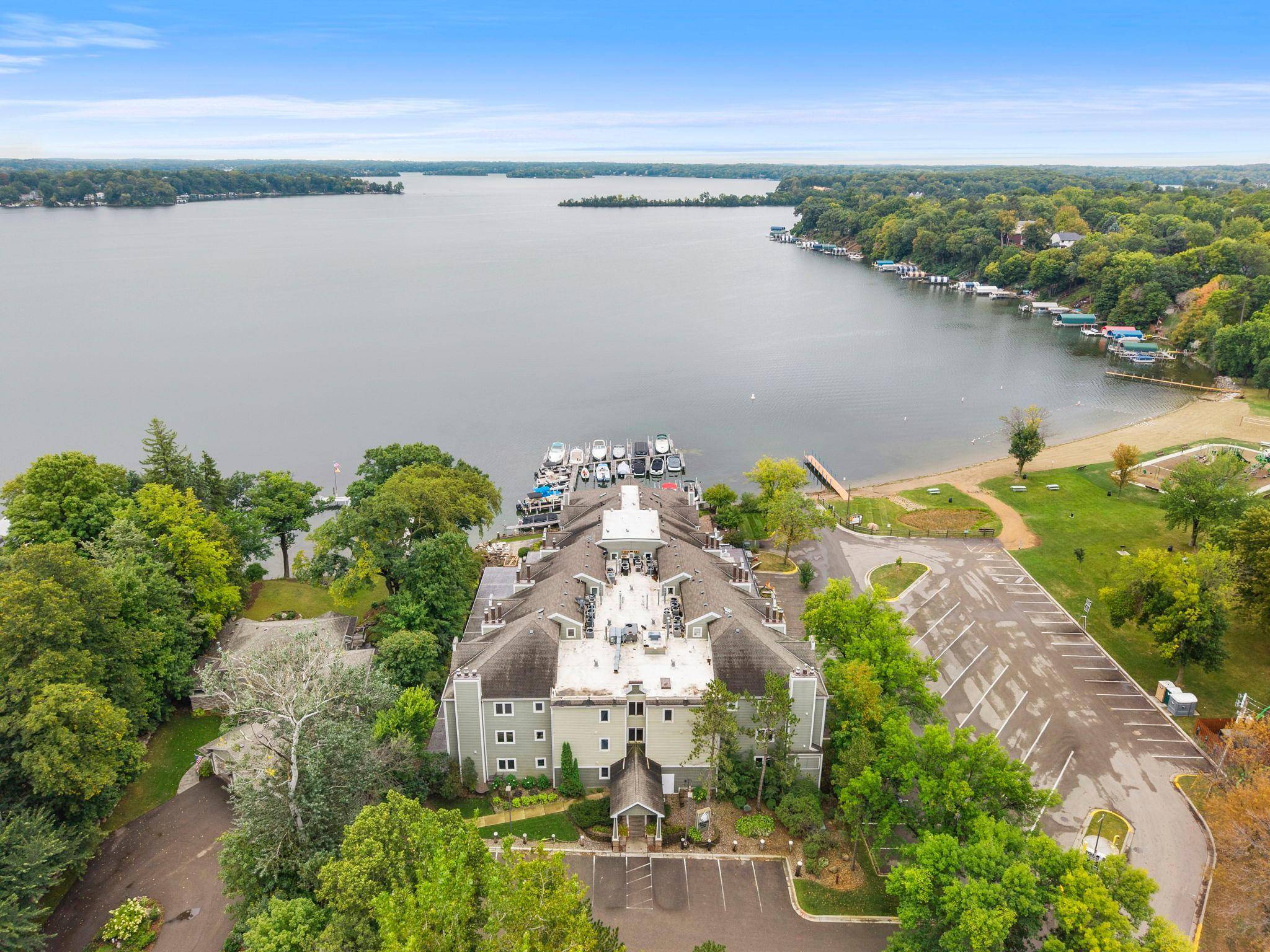 2670 Commerce BLVD #102, Mound, MN 55364