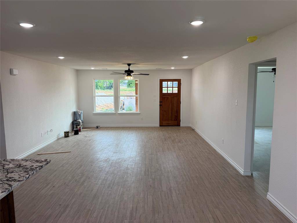 1013 Virgil Court, Springtown, TX 76082