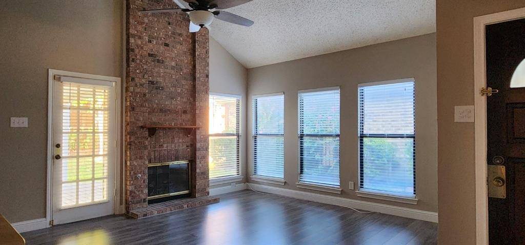 2107 Rose Cliff Lane, Carrollton, TX 75007