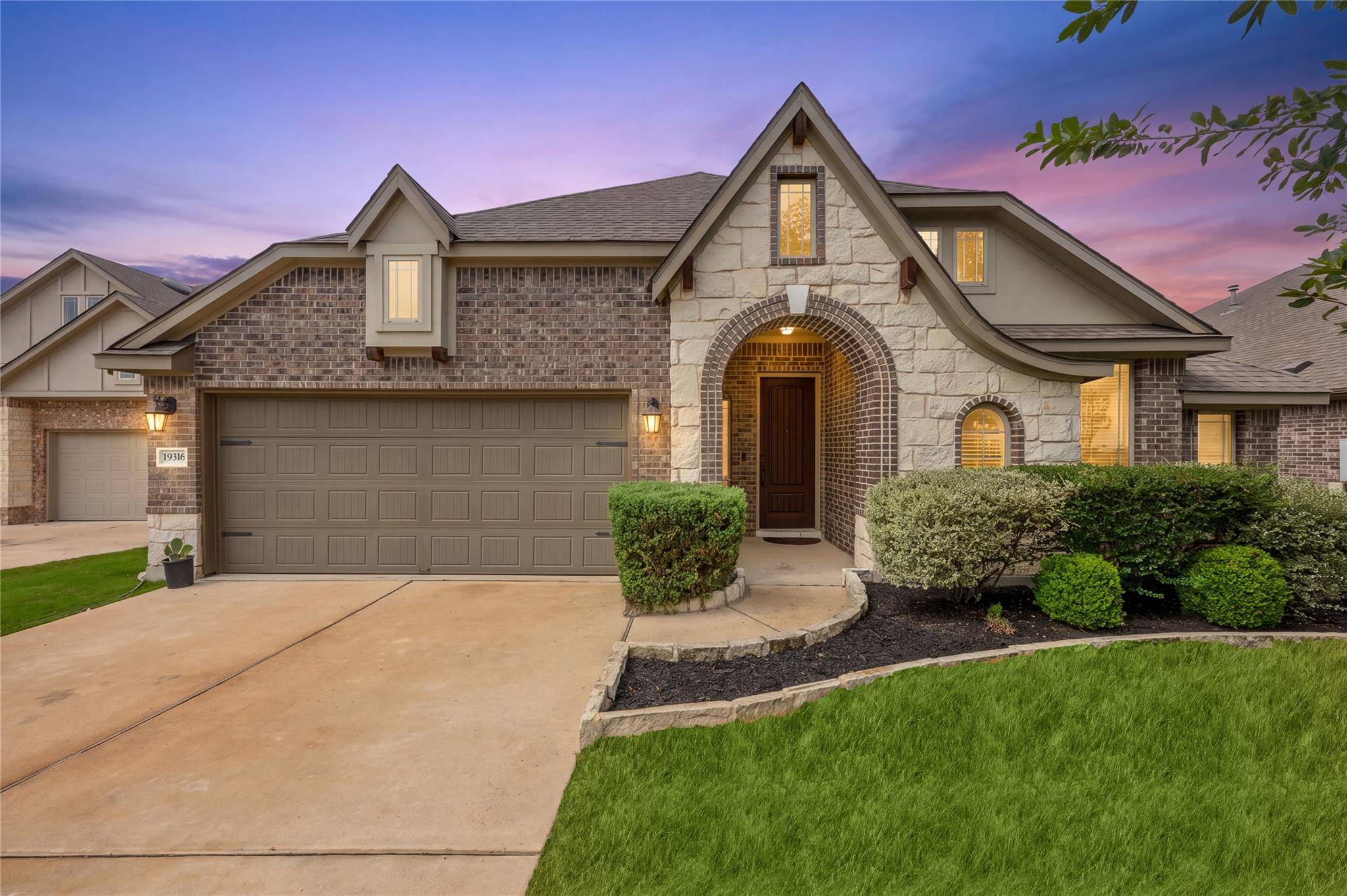 19316 Wearyall Hill LN, Pflugerville, TX 78660