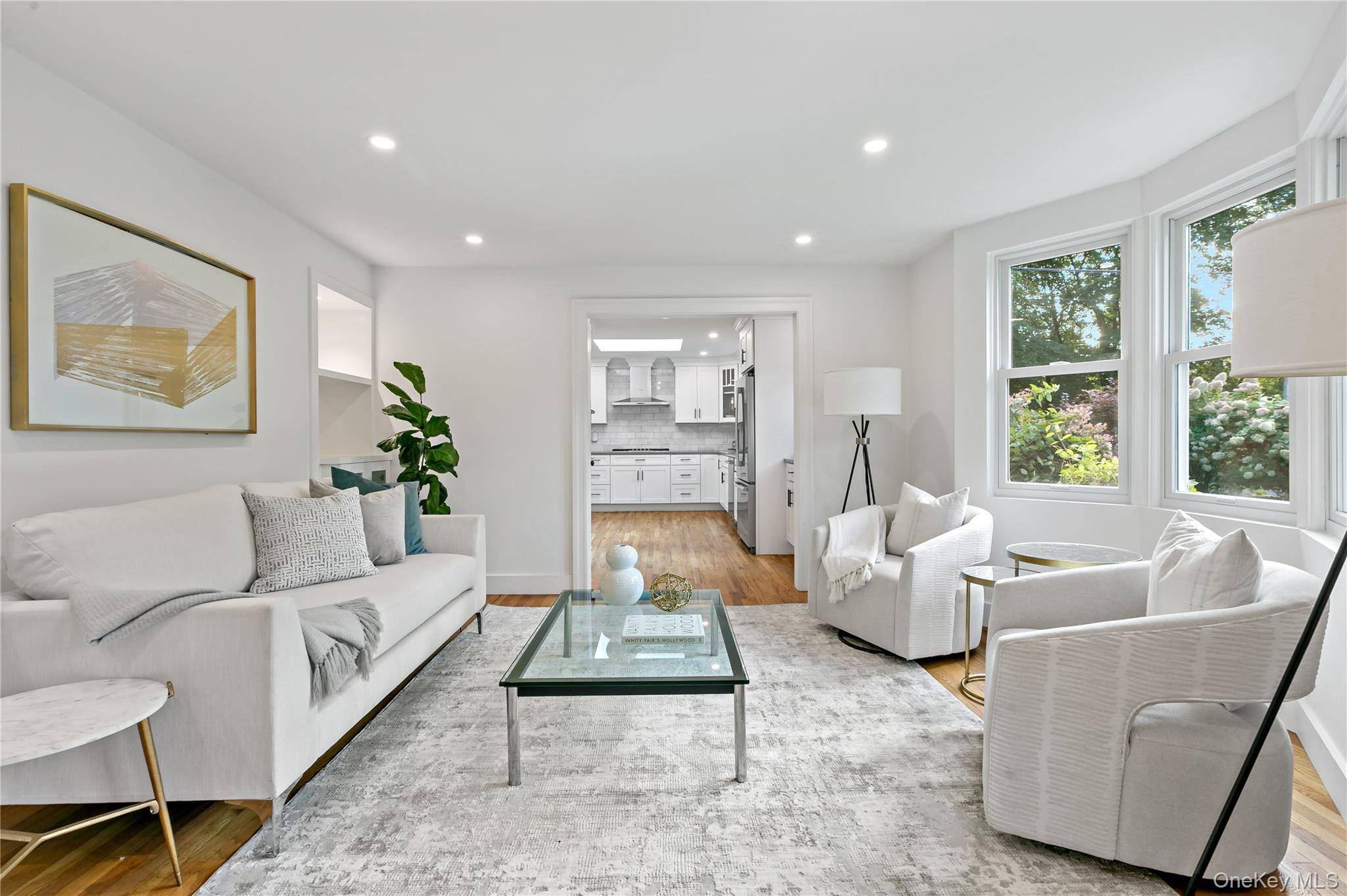 1 Stoneleigh Close, Scarsdale, NY 10583