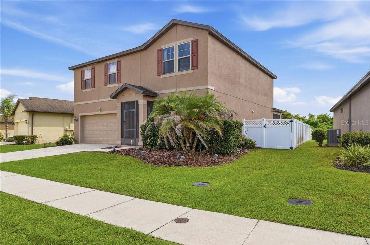 8734 HINSDALE HEIGHTS DR, Polk City, FL 33868