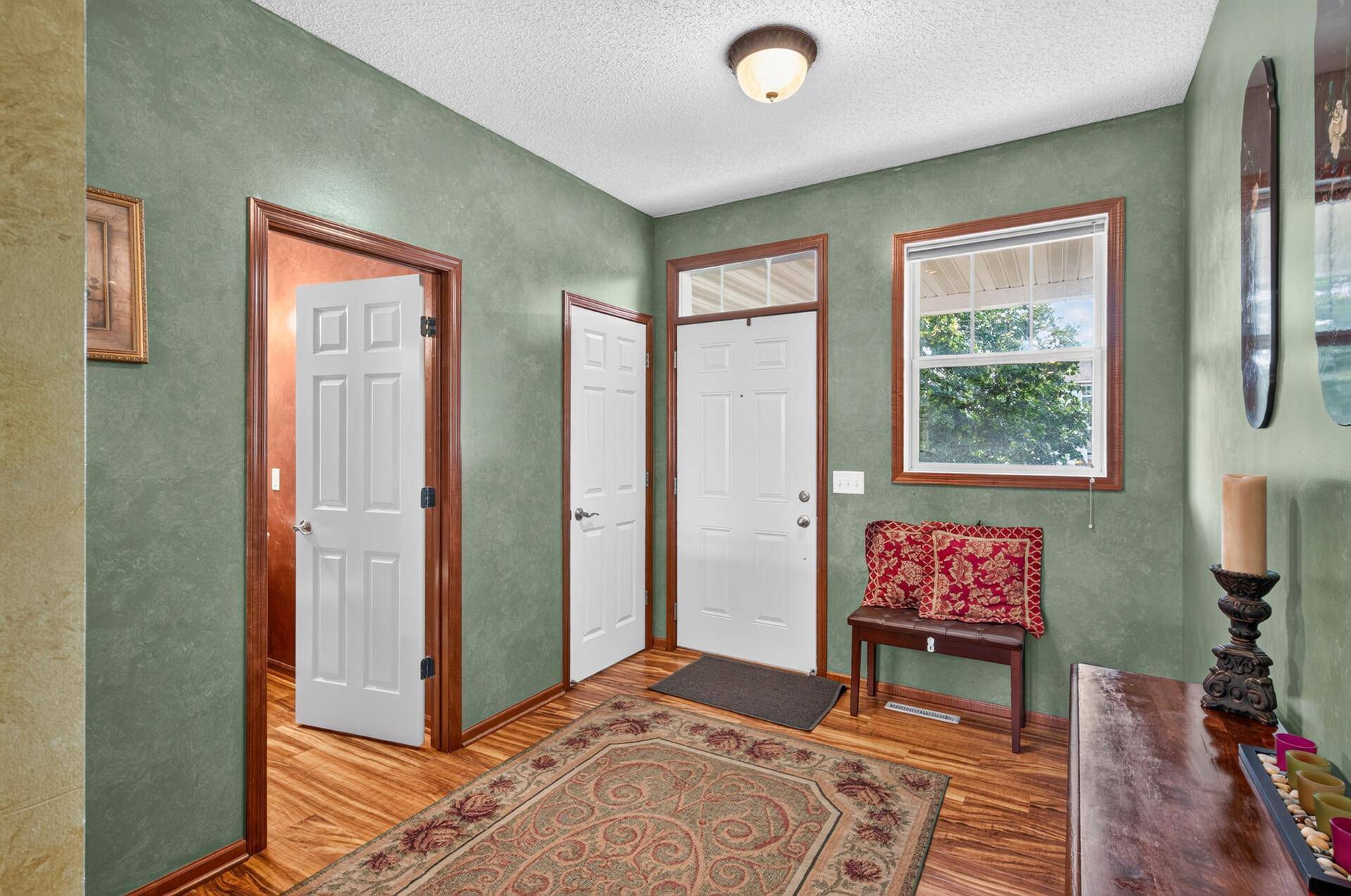 1779 Fescue CT, Shakopee, MN 55379