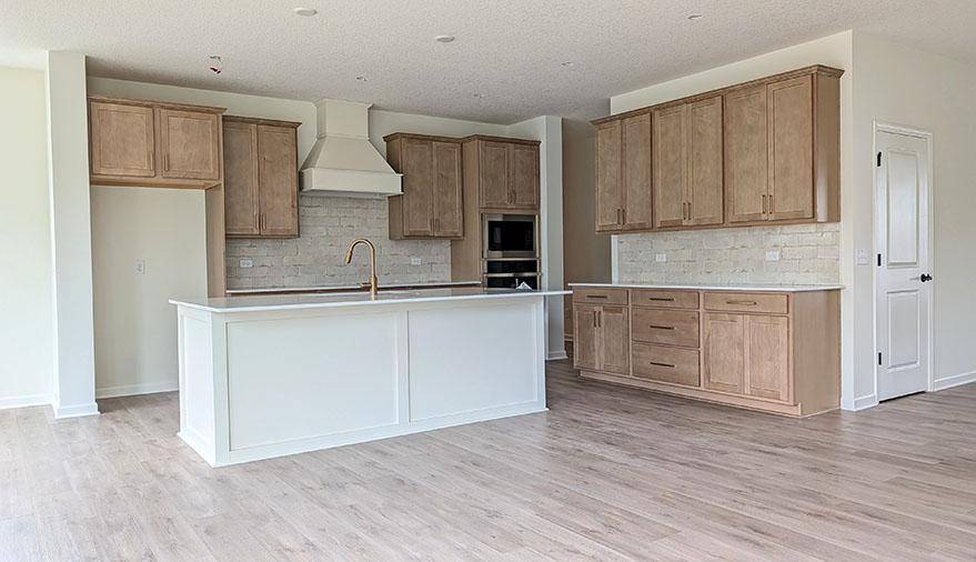 10557 Minnesota LN N, Maple Grove, MN 55369
