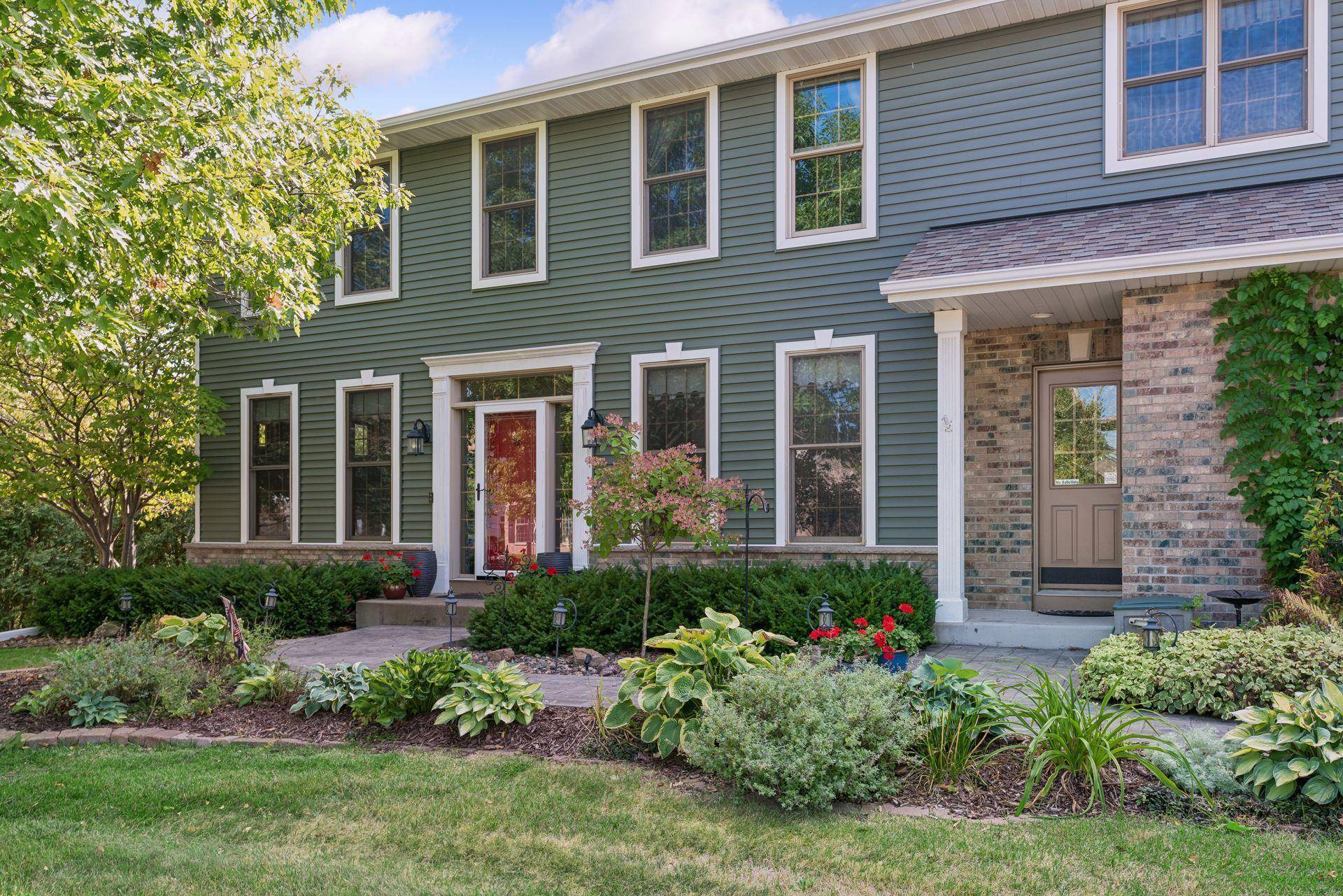 16917 73rd PL N, Maple Grove, MN 55311