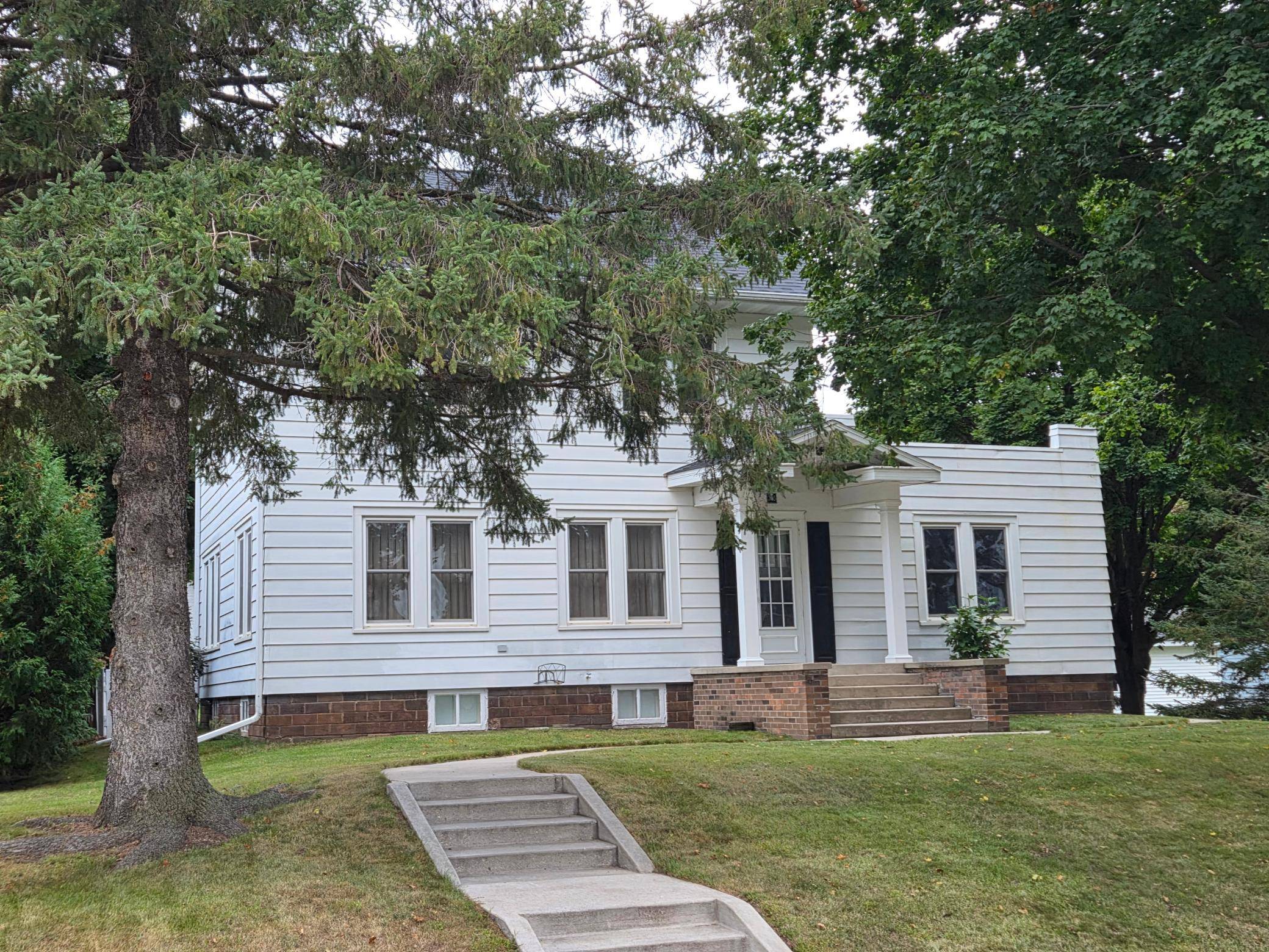 305 N Elm ST, Mabel, MN 55954