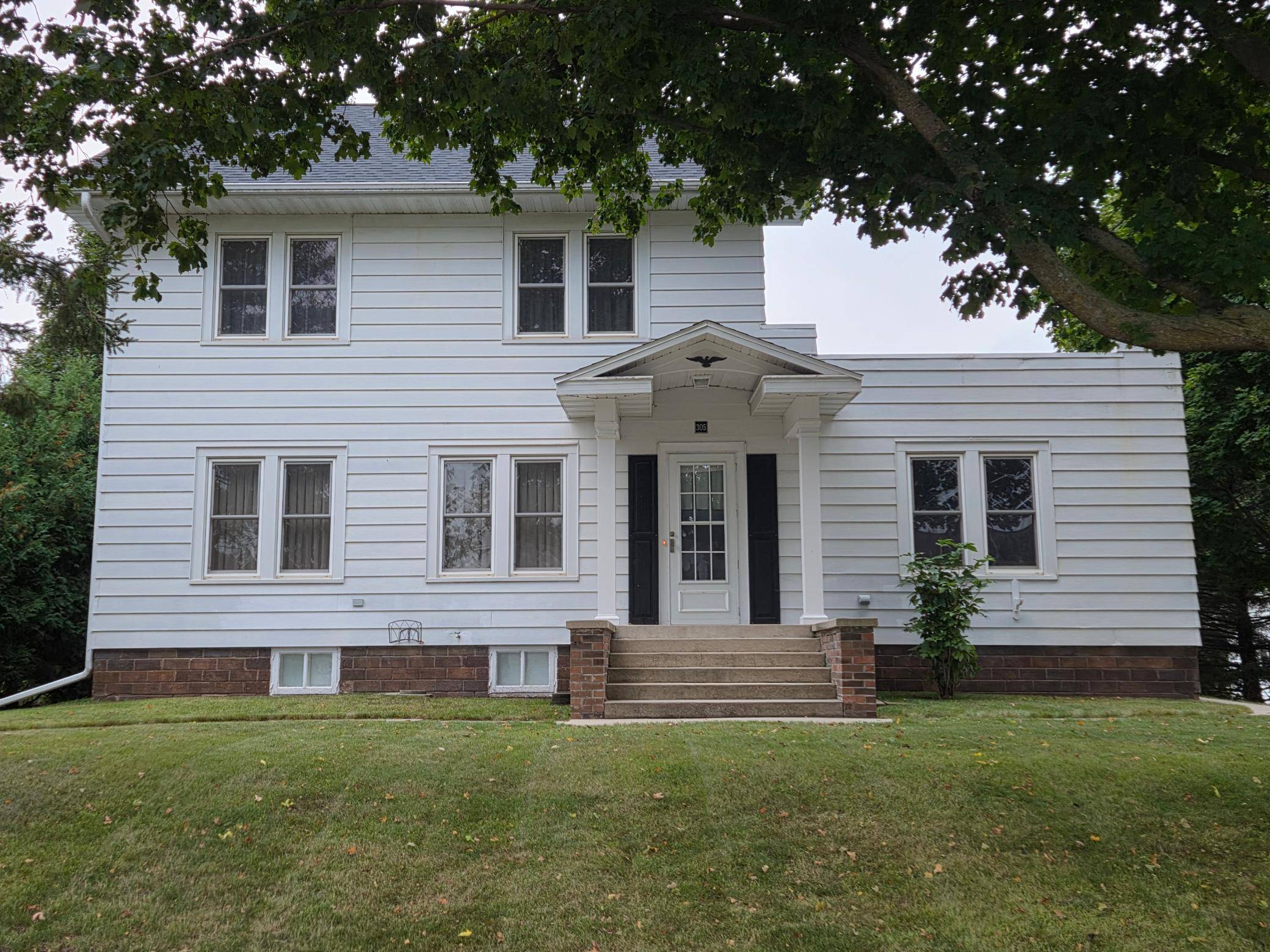 305 N Elm ST, Mabel, MN 55954