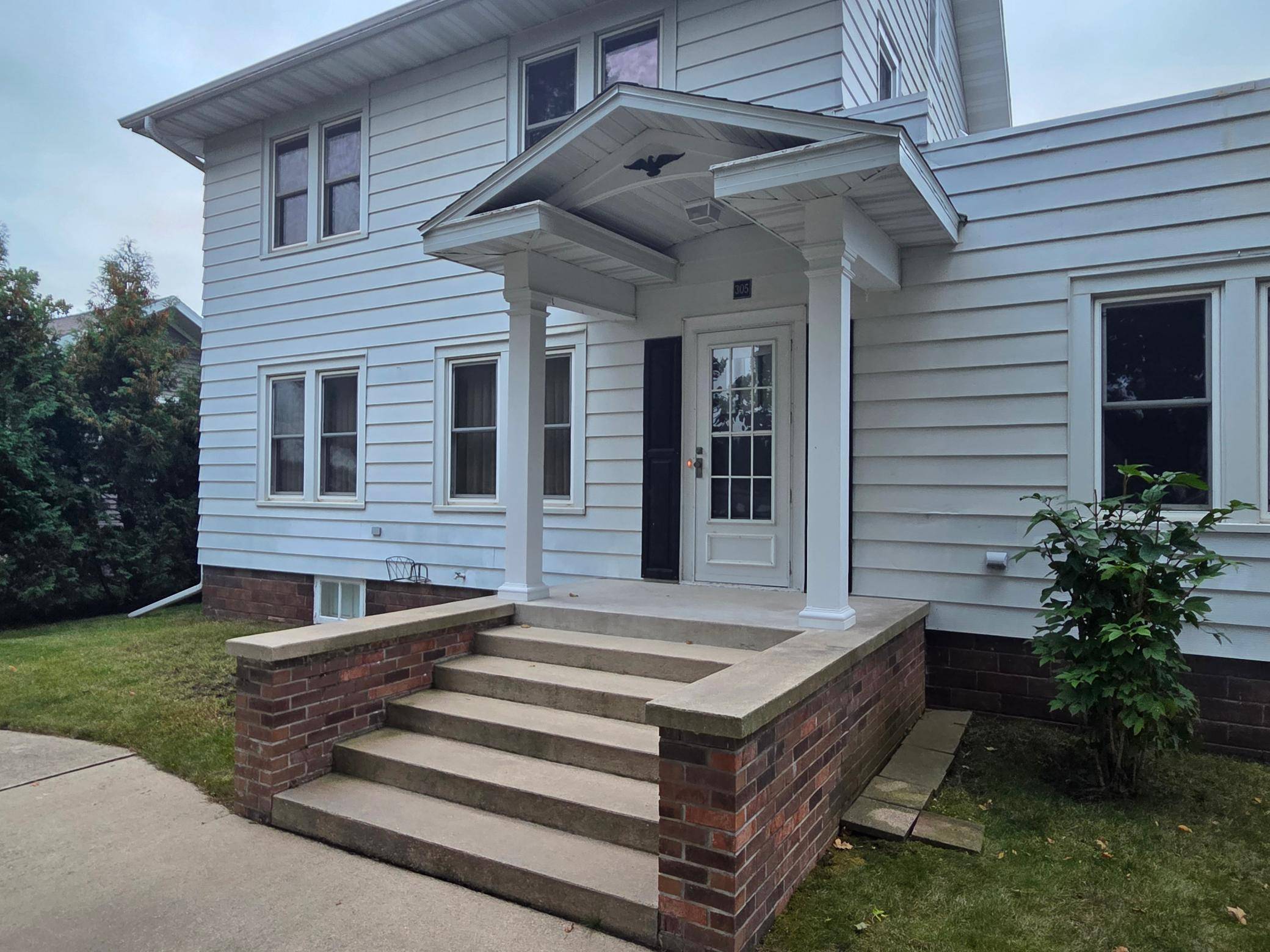 305 N Elm ST, Mabel, MN 55954