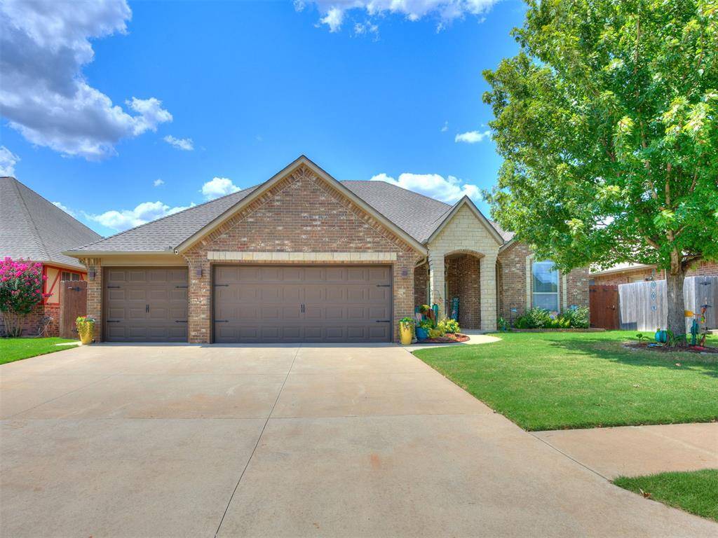 12405 Heathfield LN, Oklahoma City, OK 73173