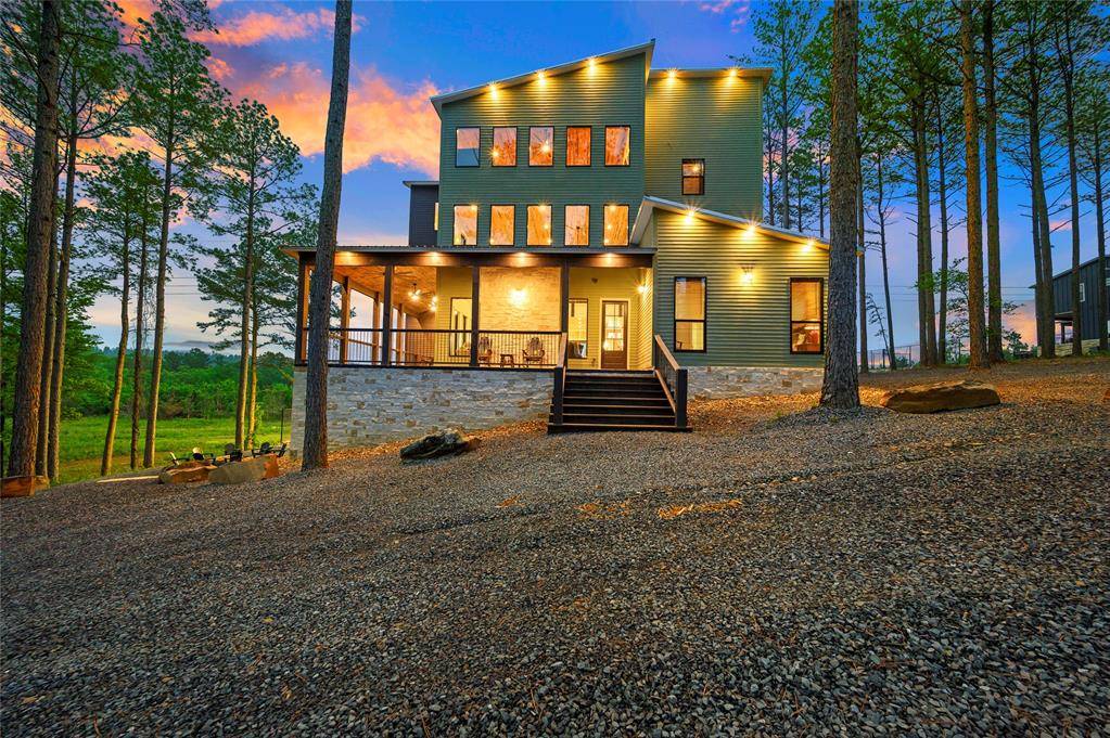 375 Boulder WAY, Broken Bow, OK 74728