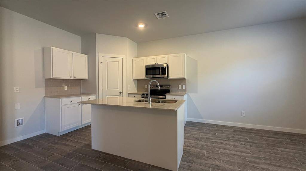 17421 Lantana LOOP, Newalla, OK 74857