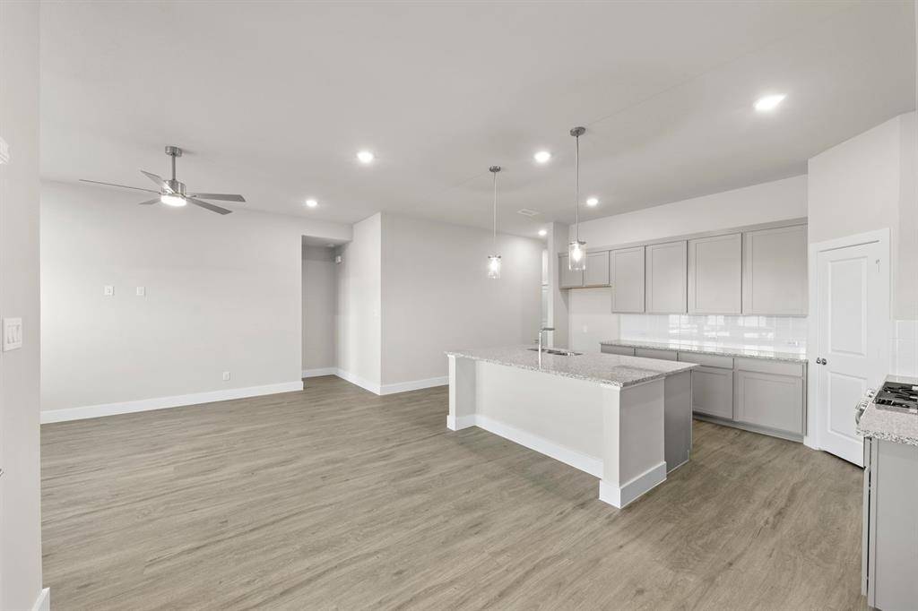 2372 Bell Way, Forney, TX 75126