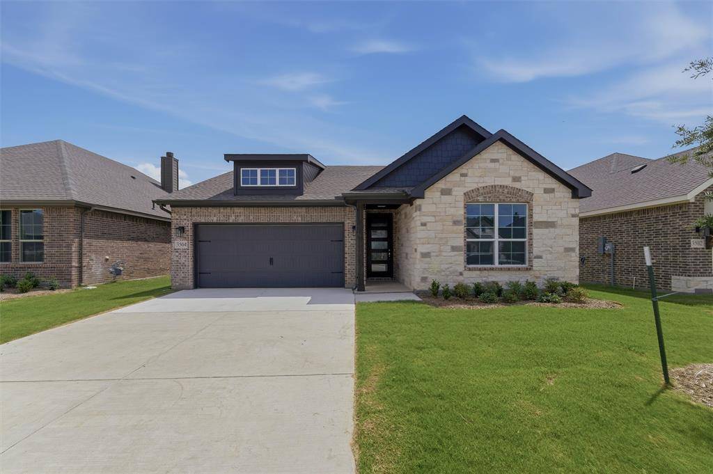 3504 Helena Street, Gainesville, TX 76240