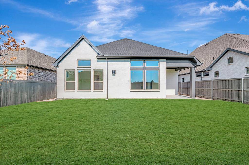 3780 Bermuda Grass Way, Grand Prairie, TX 76084