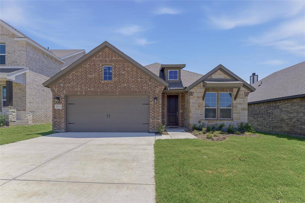 3512 Helena Street, Gainesville, TX 76240