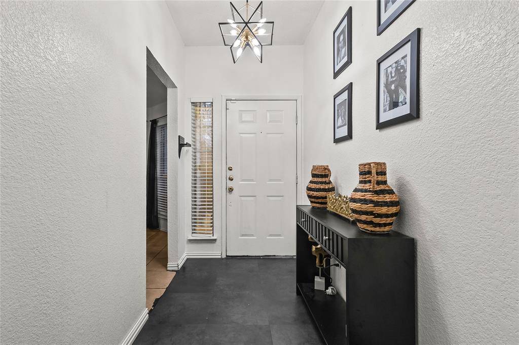 2831 Saint Johns Avenue, Lancaster, TX 75146