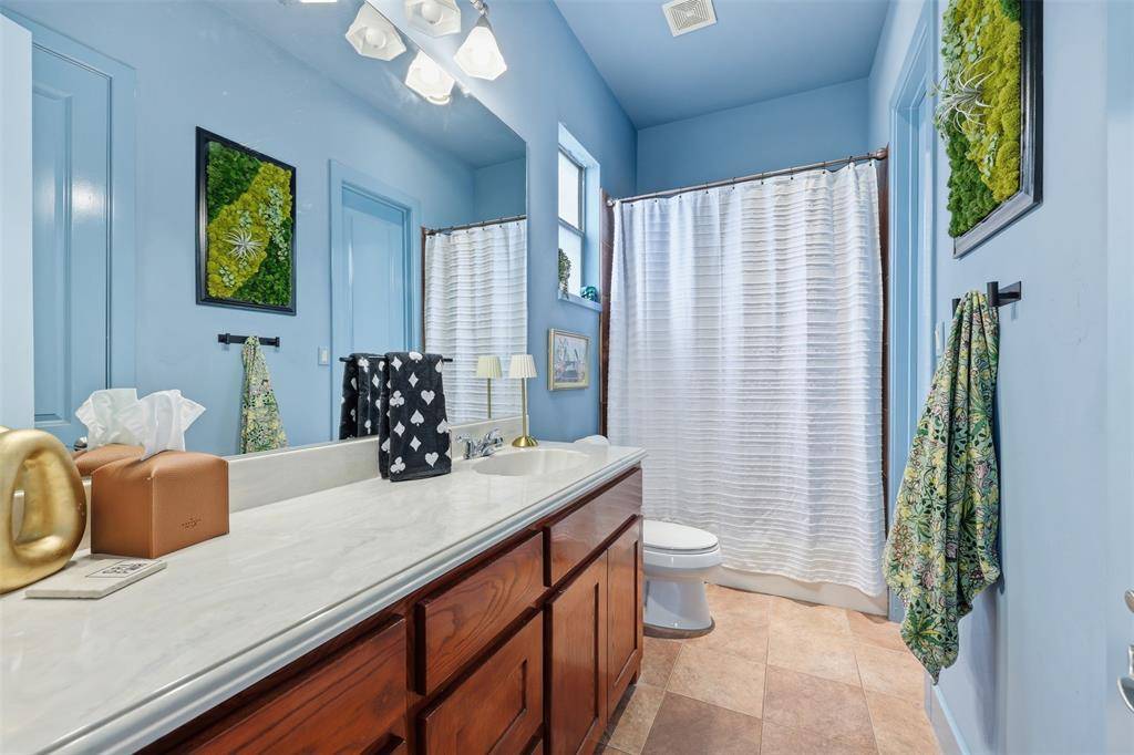 1911 Wigeon Street, Granbury, TX 76049