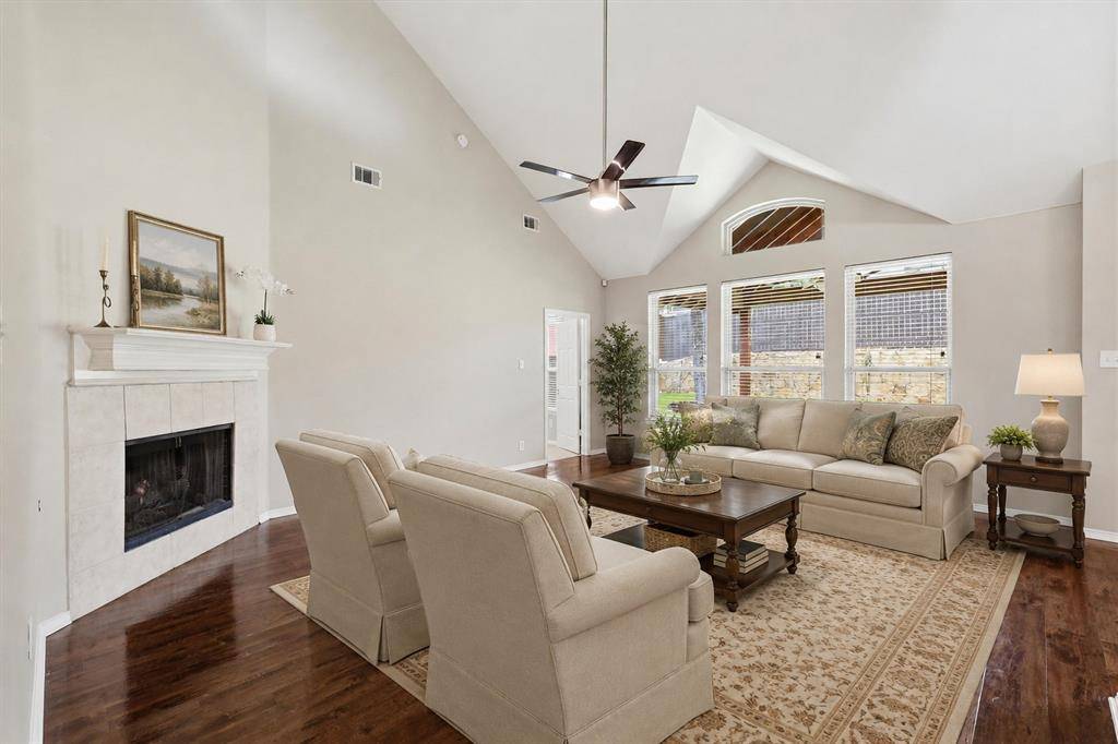 1709 Sunflower Drive, Corinth, TX 76210
