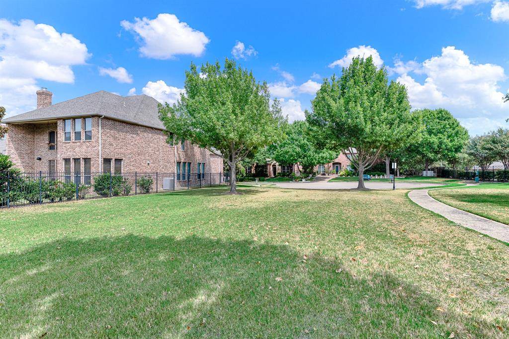 2704 MENDOCINO Circle, Plano, TX 75093