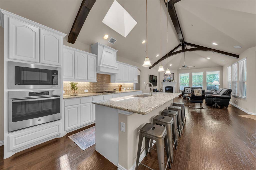 2704 Esplanade Boulevard #2704, Mansfield, TX 76063