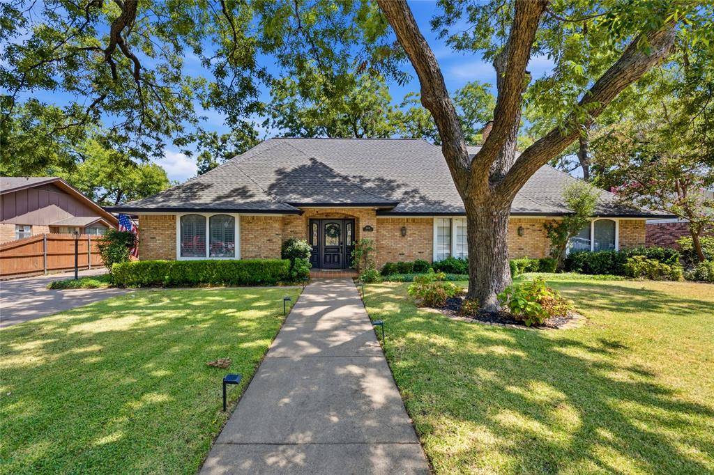 3005 Glasgow Drive, Arlington, TX 76015