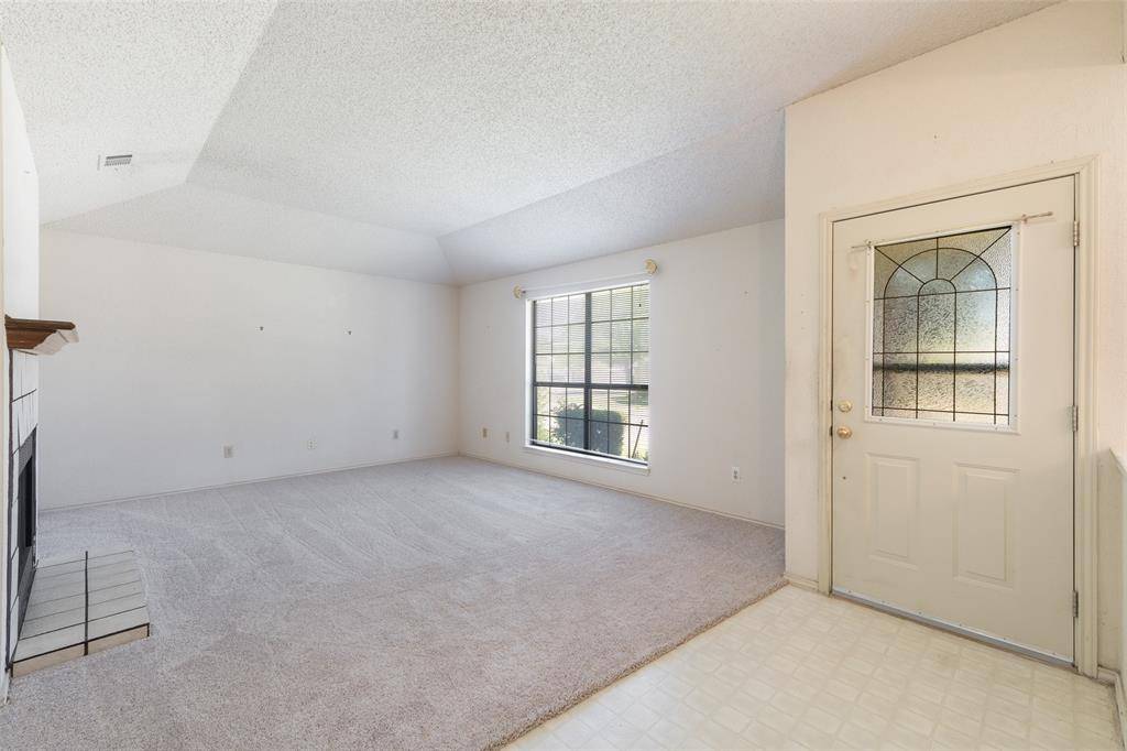 1002 Courtney Drive, Mesquite, TX 75150