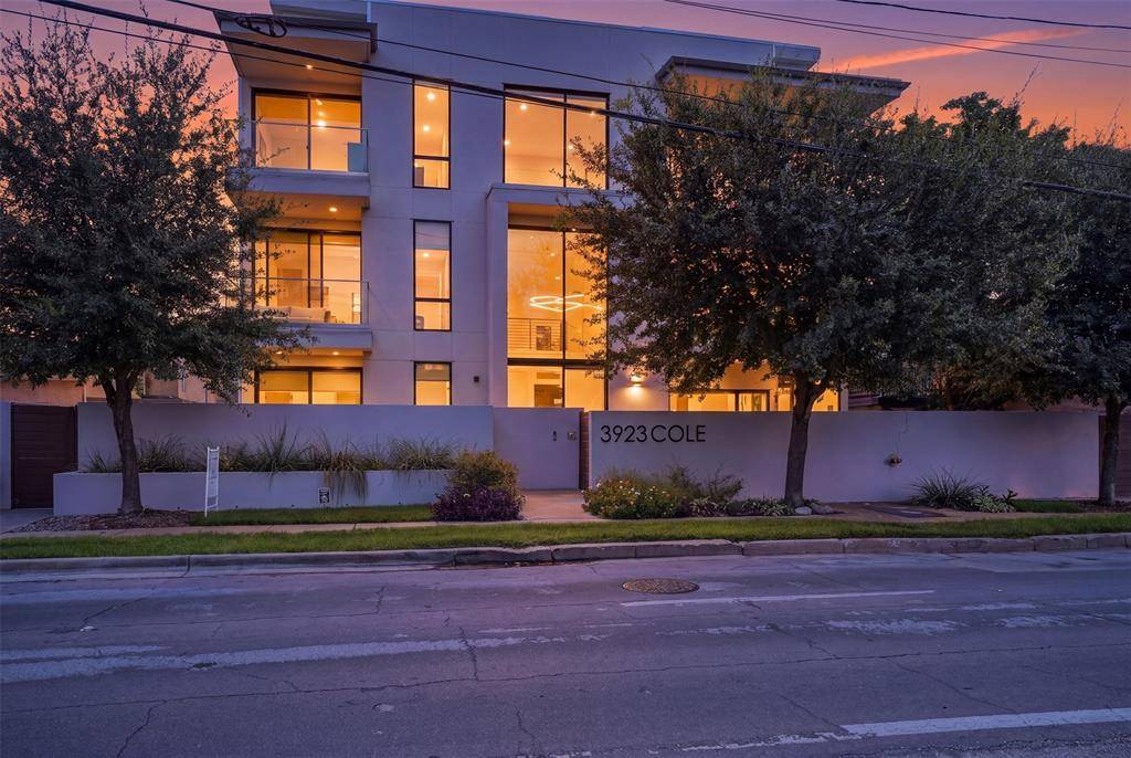 3923 Cole Avenue #201, Dallas, TX 75204