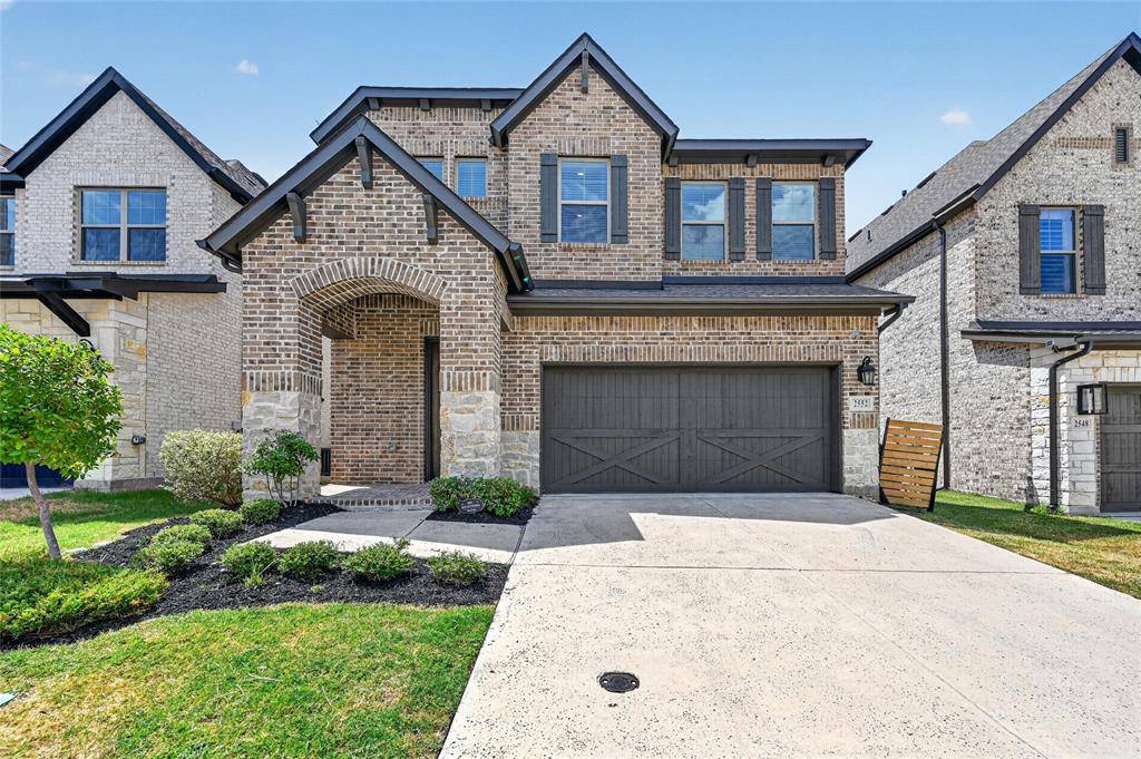 2552 Four Roses Drive, Lewisville, TX 75056