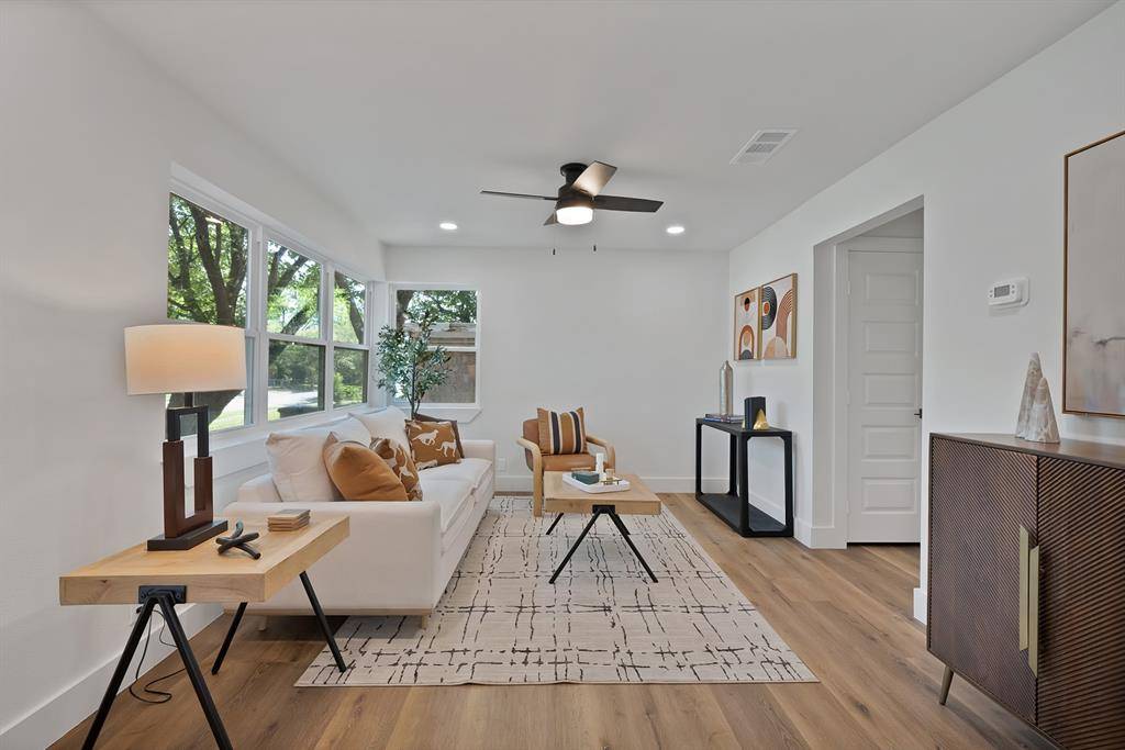 2926 Hillglenn Road, Dallas, TX 75228
