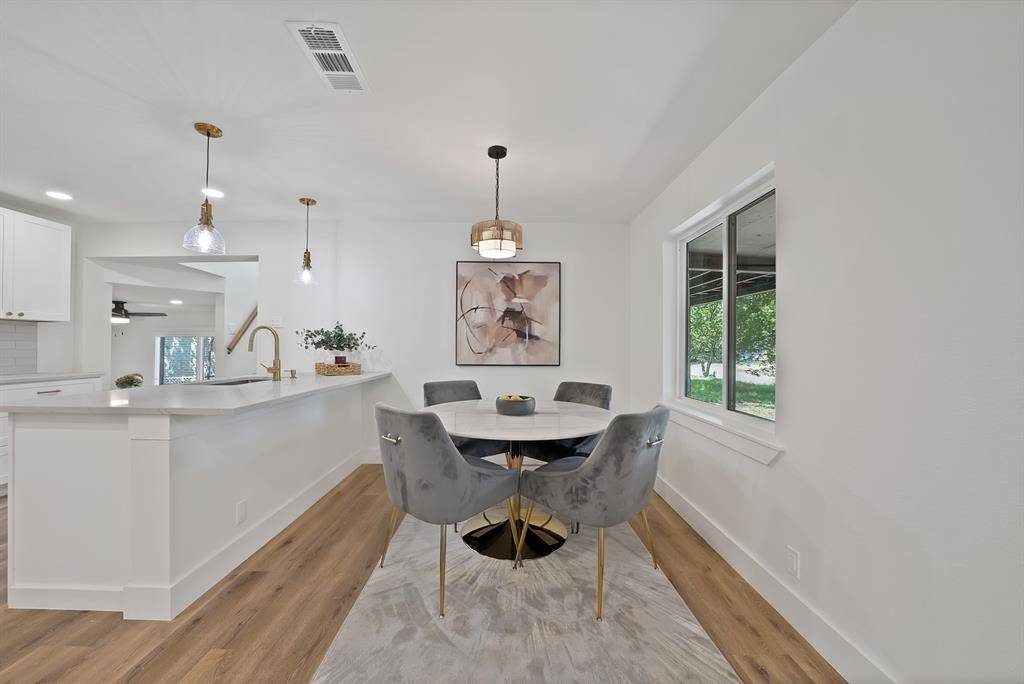 2926 Hillglenn Road, Dallas, TX 75228
