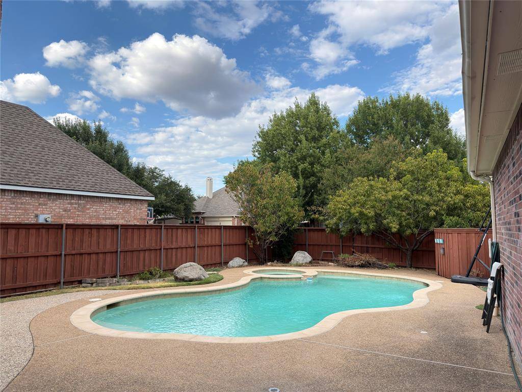 1328 Comanche Drive, Allen, TX 75013