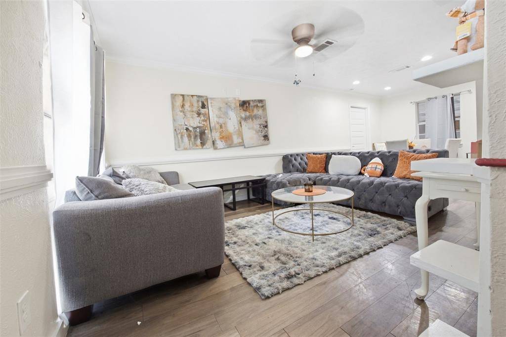 1801 Garden Oaks Drive, Irving, TX 75061
