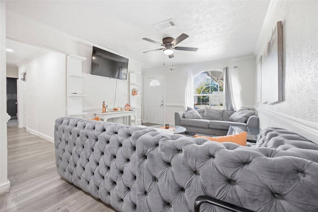 1801 Garden Oaks Drive, Irving, TX 75061