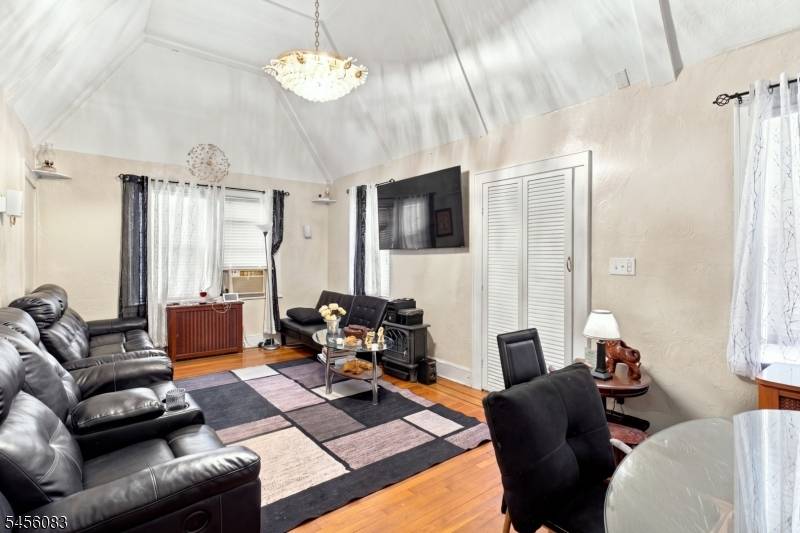 2088 Lentz Ave, Union Twp., NJ 07083