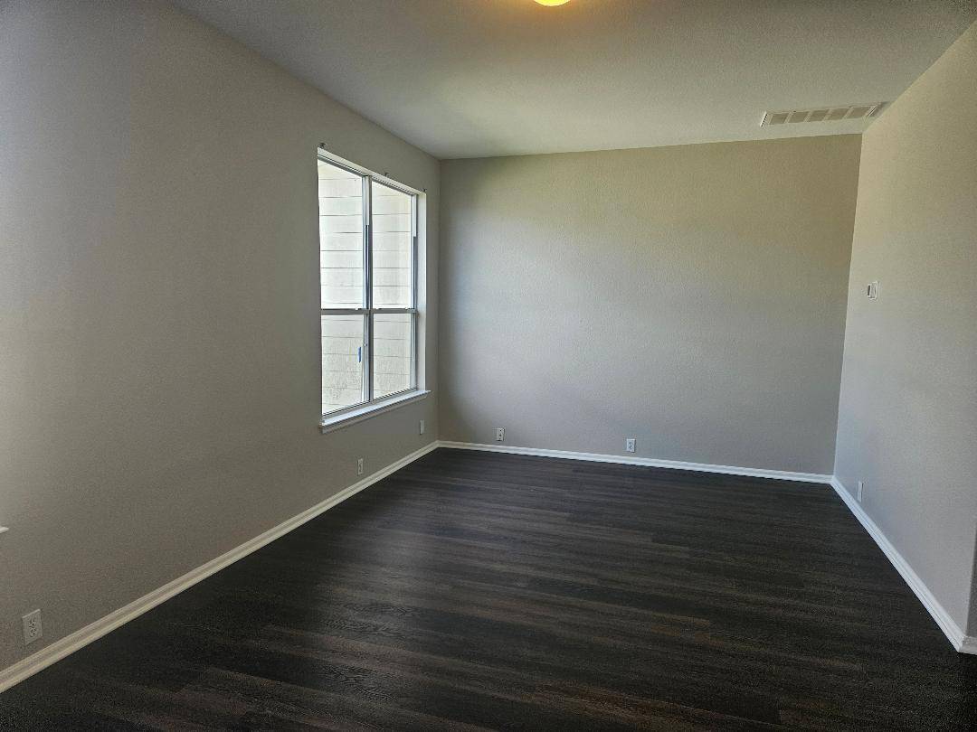 18732 Imperial Eagle LN, Elgin, TX 78621