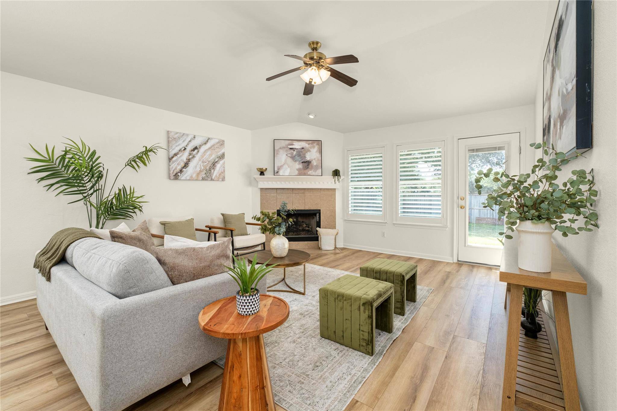 311 Wildhorse CRK, Buda, TX 78610