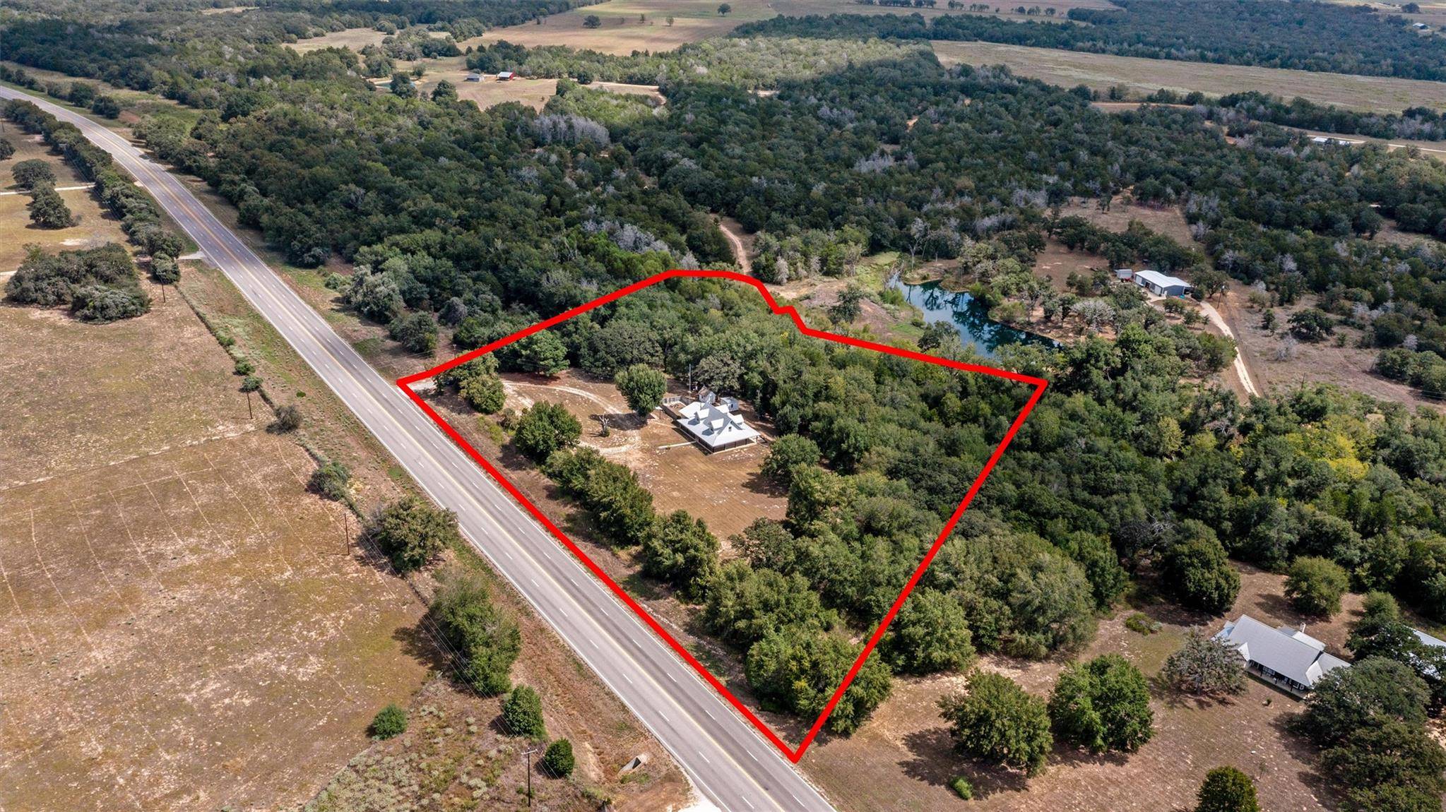 10520 N Highway 77, Lexington, TX 78947