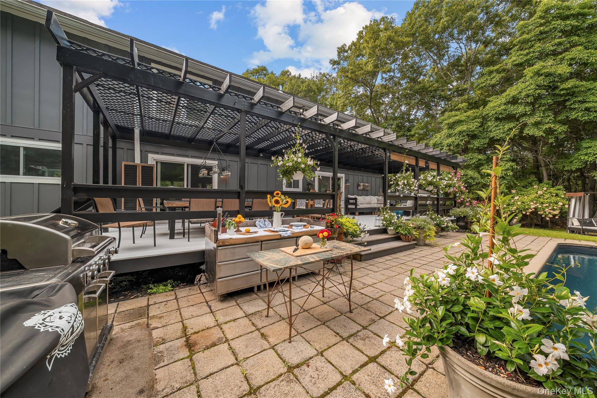 956 Millstone RD, Sag Harbor, NY 11963