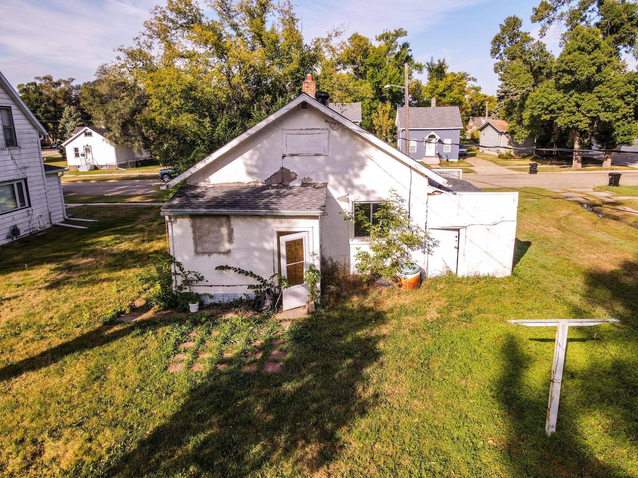432 7th AVE NE, Valley City, ND 58072